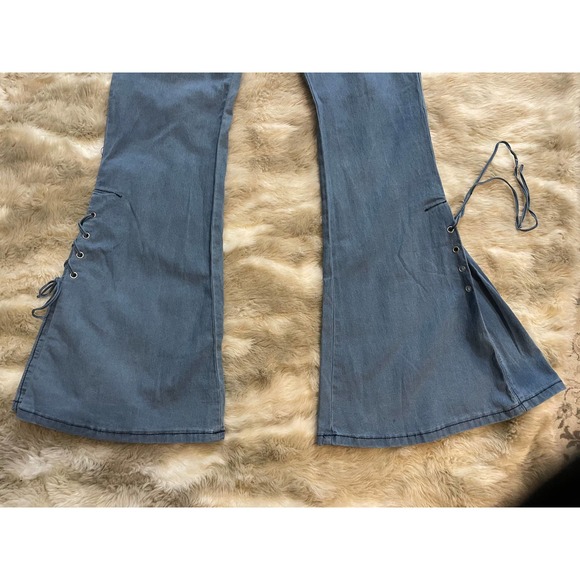 Flared lace-up ankle, high rise stretch jeans size XS - Picture 2 of 8